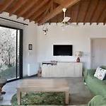 Orama Mountain Farmakas Villa