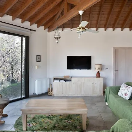 Orama Mountain Farmakas Villa