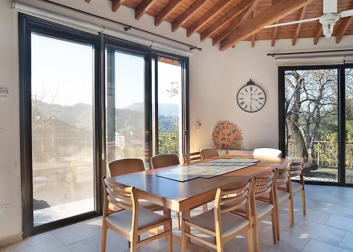 Villa Orama Mountain Farmakas *