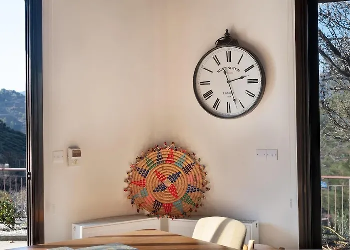 Orama Mountain Farmakas Вилла *