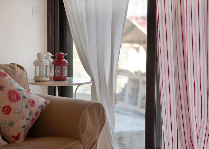 Orama Mountain Farmakas