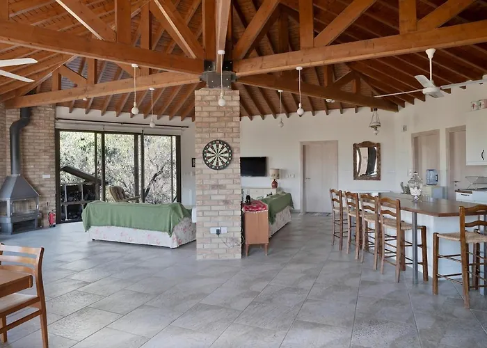 Orama Mountain Farmakas Villa