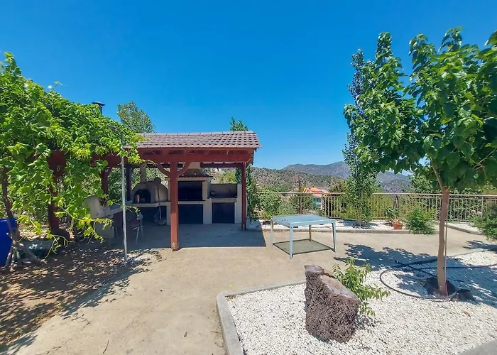 Вилла Orama Mountain Farmakas