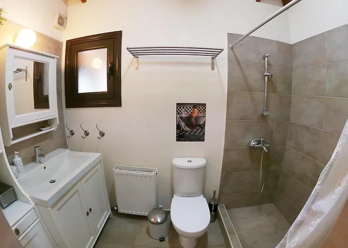 Orama Mountain Farmakas